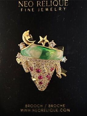 Neo Relique Brooch Green & Red Gemstone Brooch. Stars, moon, heart. Celestial